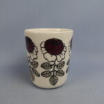 Marimekko Vihkiruusu muki 25 cl punainen.