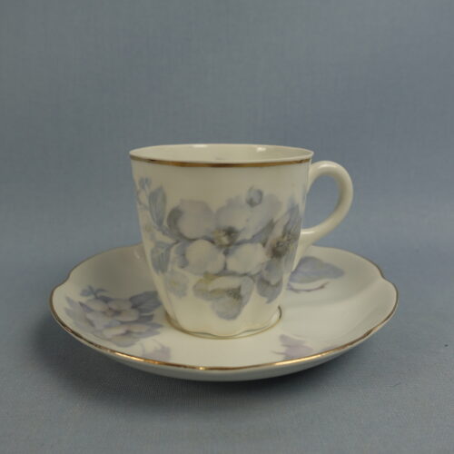 Arabia Kahvikuppi lilat omenankukat XA-malli.