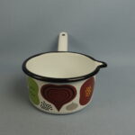 Hackman Kesä emalikasari.