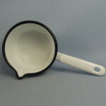 Hackman Kesä emalikasari.