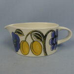 Arabia Paratiisi kastikekaadin vanha.