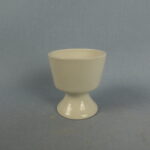 Arabia Kilta munakuppi valkoinen HN-malli.