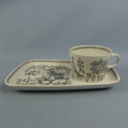 Arabia Emilia TV-setti MB-malli.