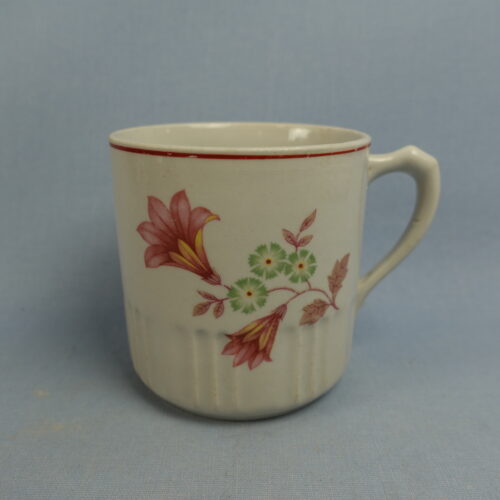 Arabia Muki punaisia kukkia AG-malli.