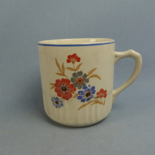 Arabia Muki värikkäitä kukkia AG-malli.