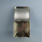 Marimekko Unikko peltipurkki valkoinen.