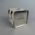 Marimekko Unikko peltipurkki valkoinen.