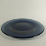 Arabia Oma lasilautanen 22 cm mustikansininen.