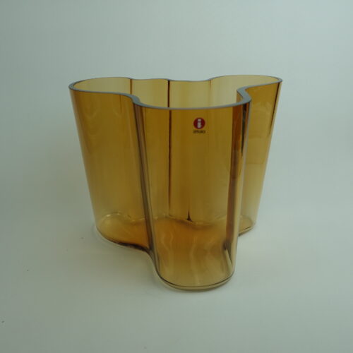 Iittala Aalto maljakko 160 mm rion ruskea.