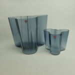 Iittala Aalto maljakot 95 ja 160 mm mustikansininen.