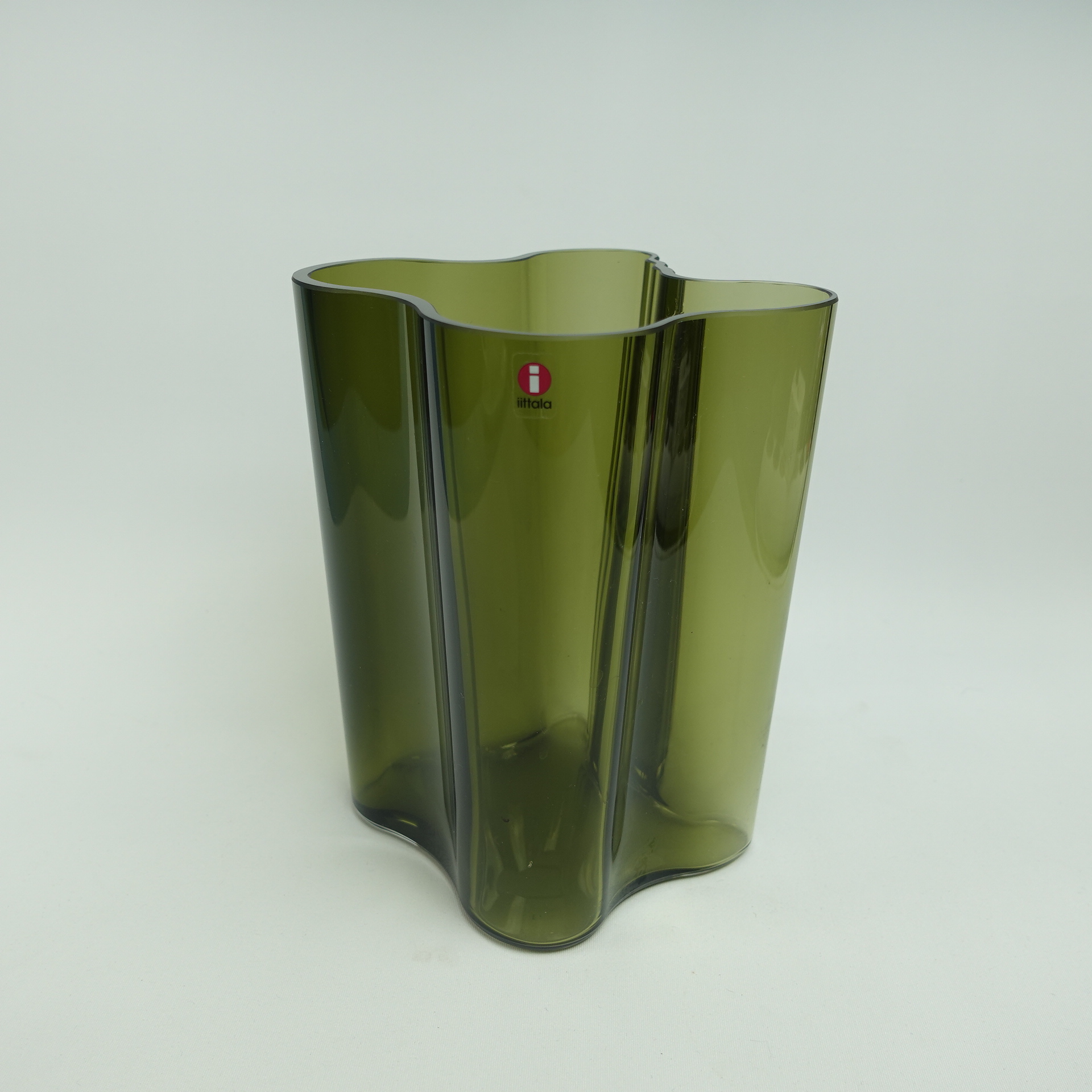 Iittala Aalto maljakko 181 mm sammaleenvihreä